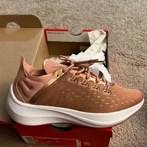 Nike Exp-x14 prm rose gold